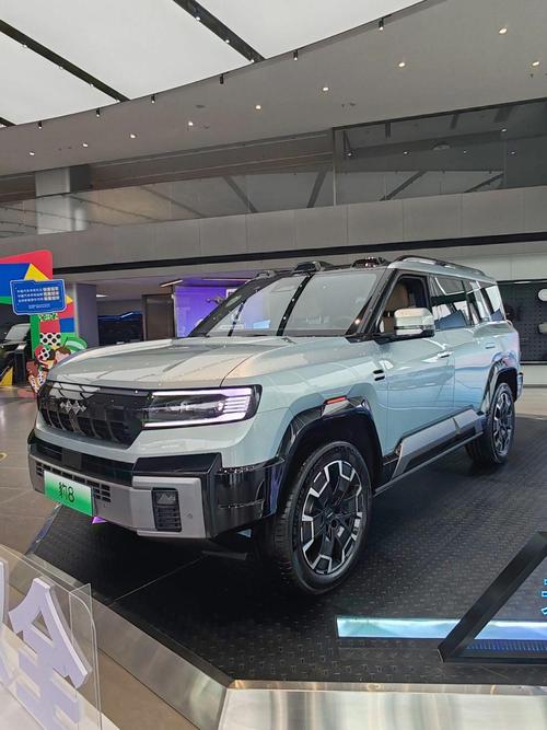 广州240比亚迪方程豹硬派越野的爆款，英菲尼迪35周年与你共成长